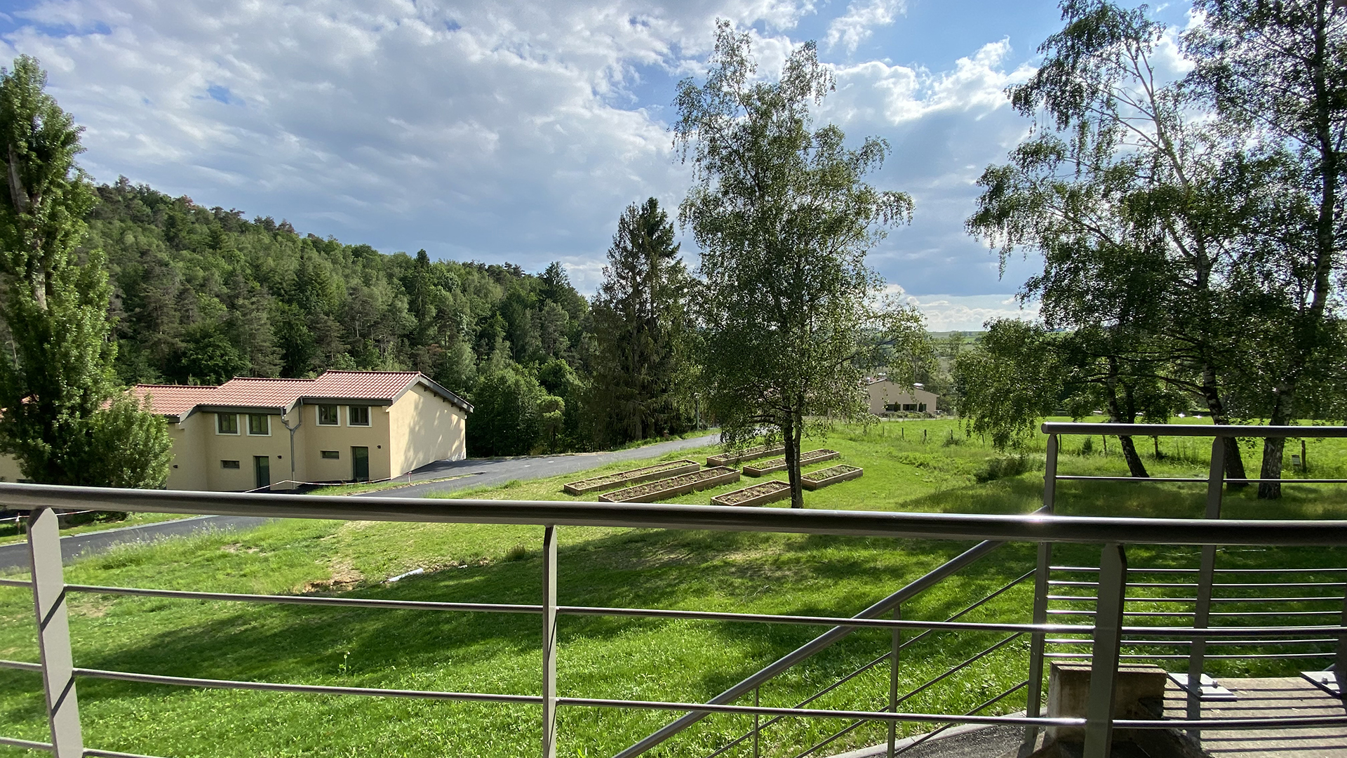 village nature gites collectifs familiaux hoteliers 2